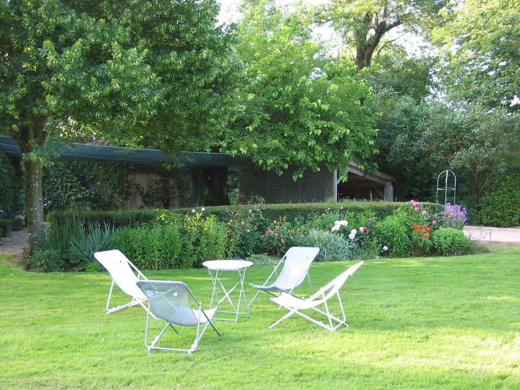 Bed and Breakfast Logis De La Paqueraie Saint-Branchs Zewnętrze zdjęcie