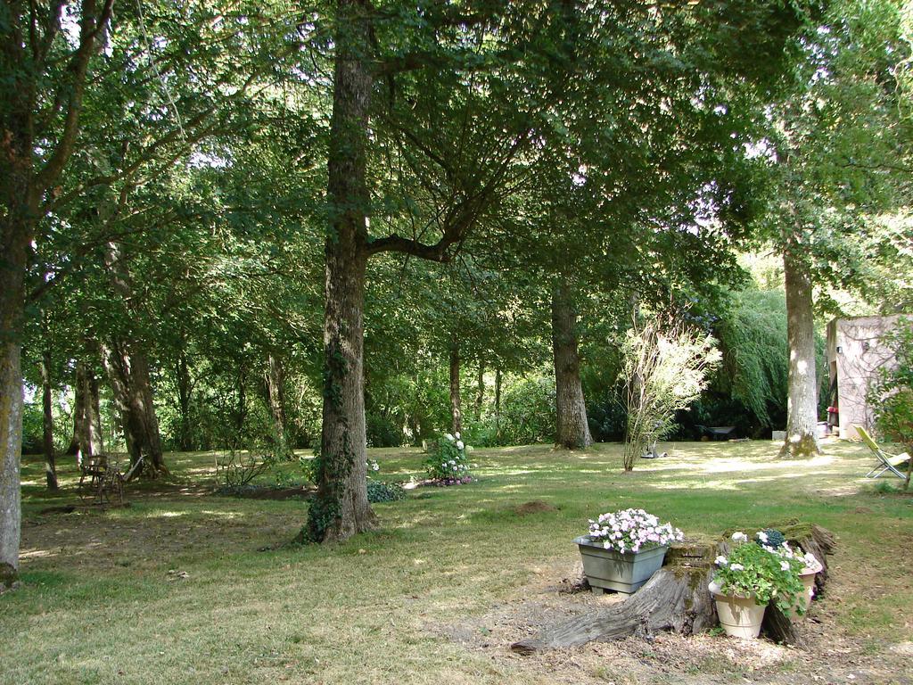 Bed and Breakfast Logis De La Paqueraie Saint-Branchs Zewnętrze zdjęcie