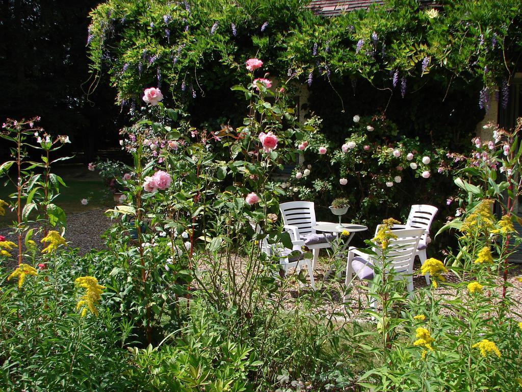Bed and Breakfast Logis De La Paqueraie Saint-Branchs Zewnętrze zdjęcie